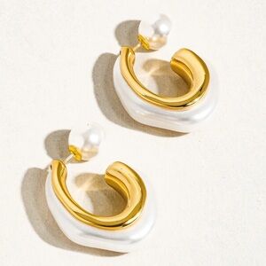 Elegant Gold and White Earrings